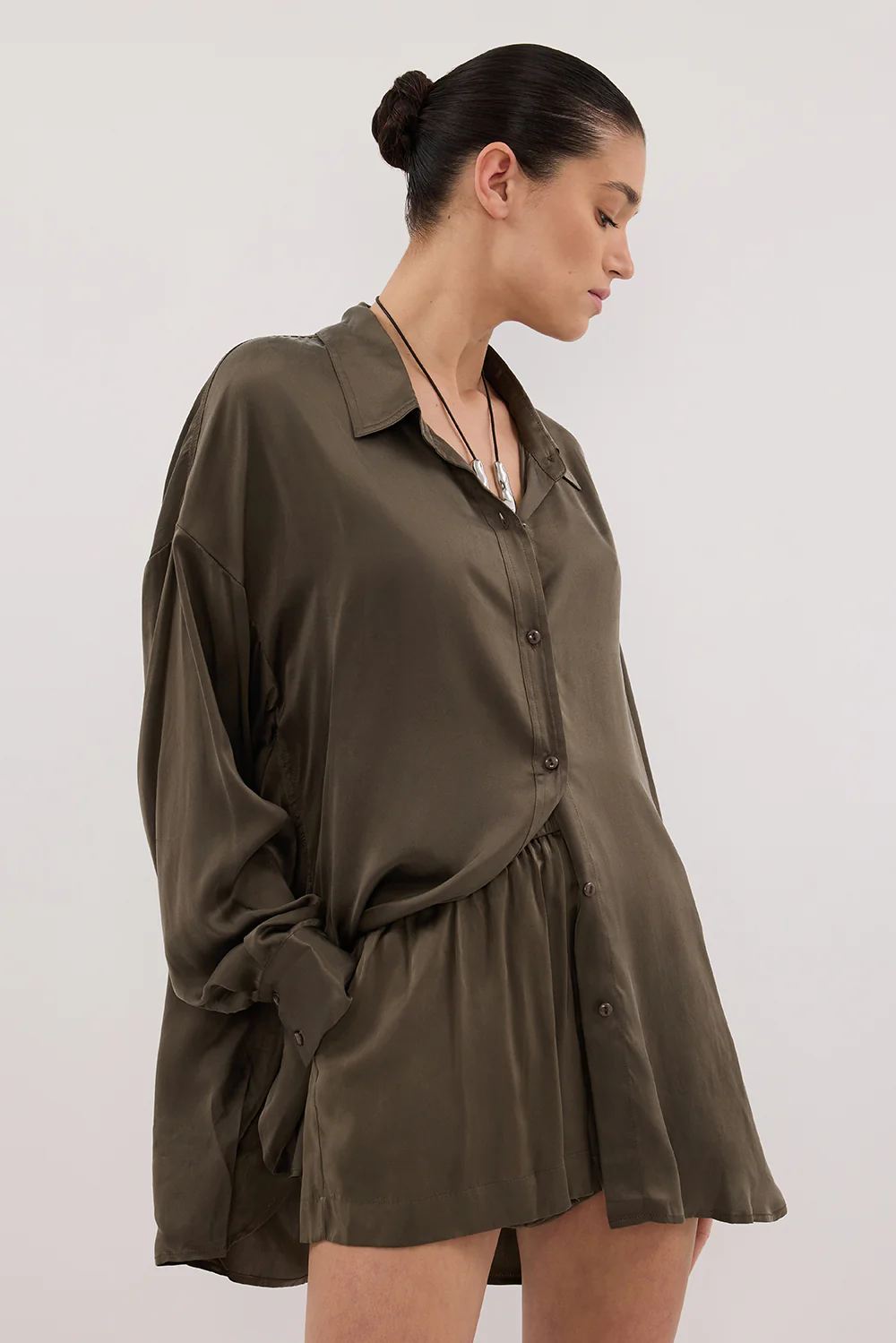 ISLA OLIVE SILK SHORT - Gamepaces