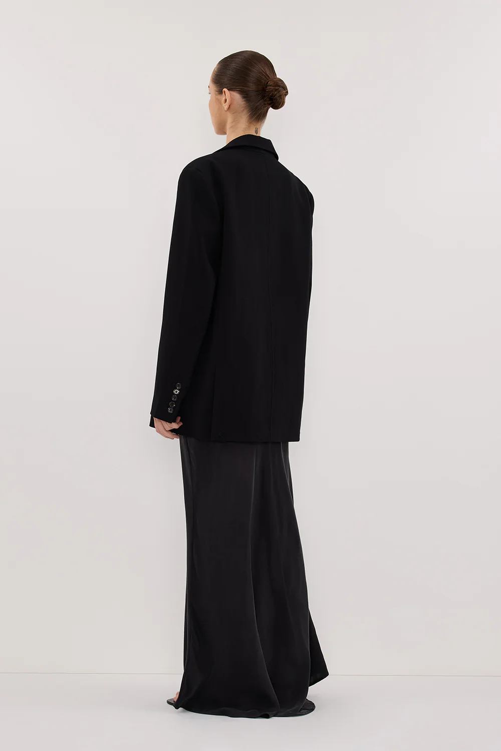 WESTWOOD BLACK OVERSIZED BOYFRIEND BLAZER - Gamepaces