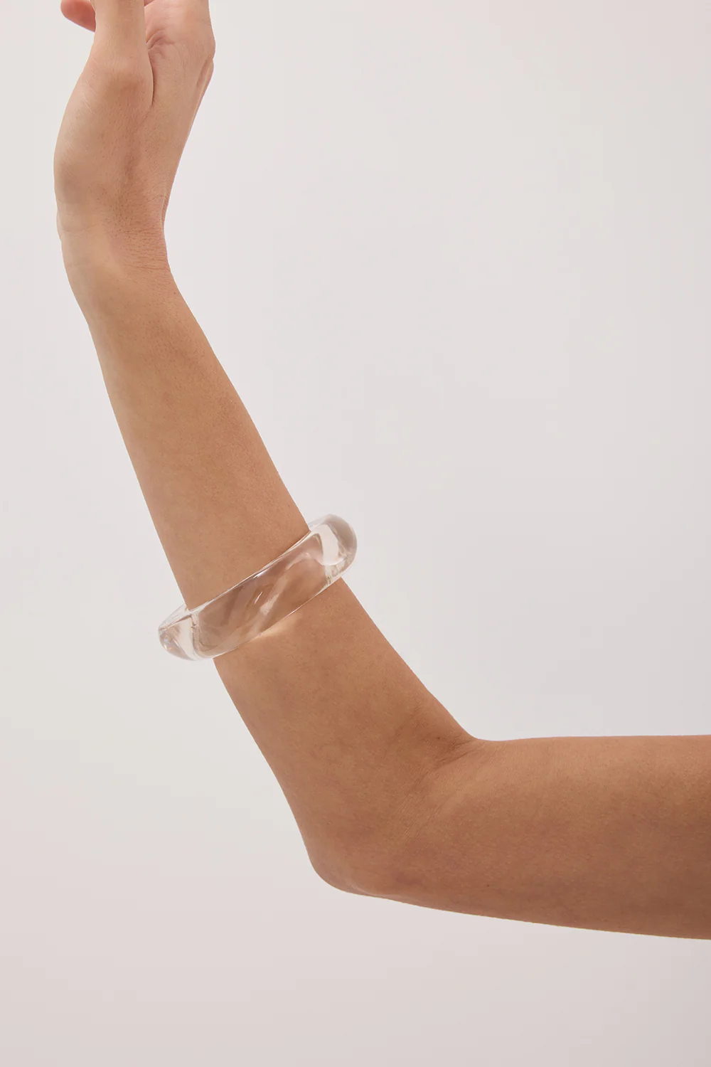 NOAH THE LABEL CLEAR RESIN BANGLE - Gamepaces