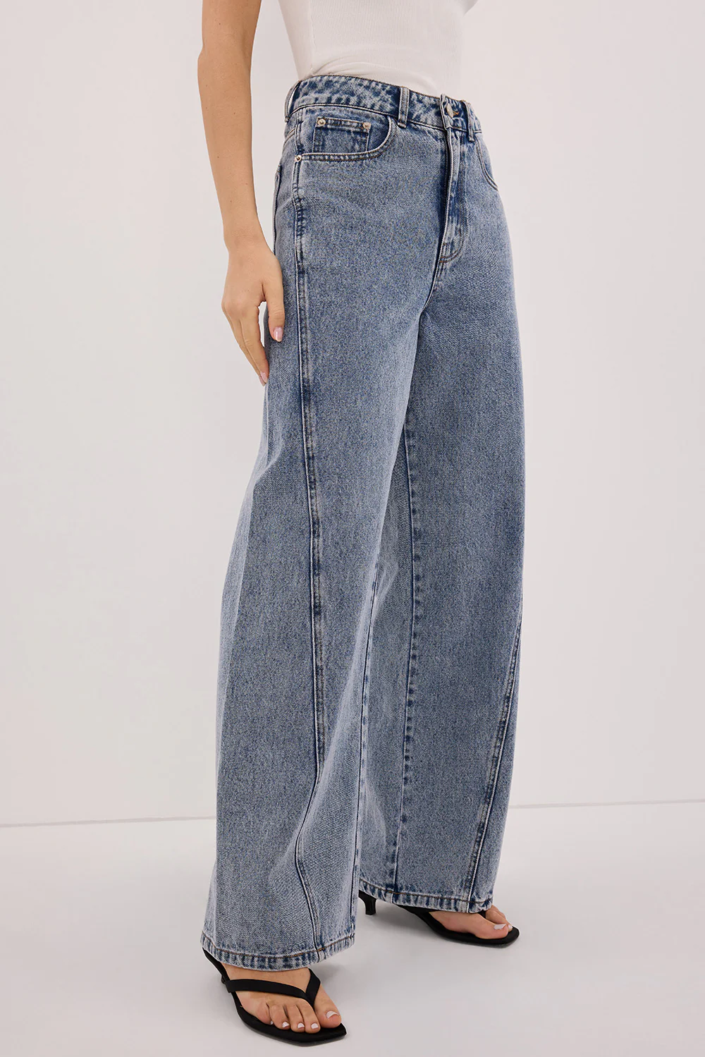 CARSON MID BLUE WIDE LEG JEAN - Gamepaces