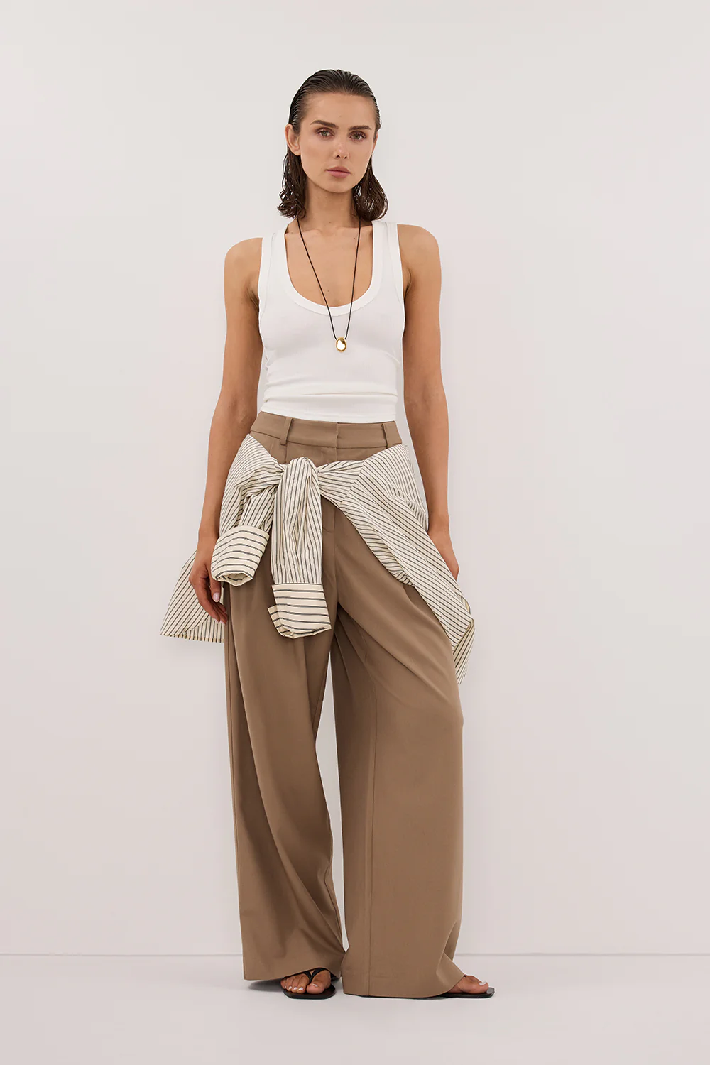 YASMIN OFF WHITE SLEEVELESS KNIT TANK - Gamepaces