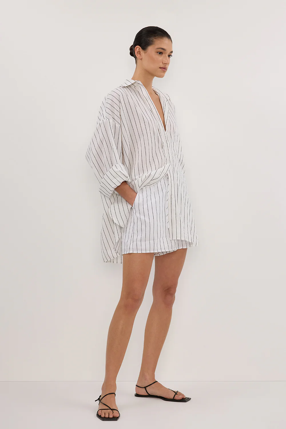 OLLIE WHITE STRIPE SHORT - Gamepaces