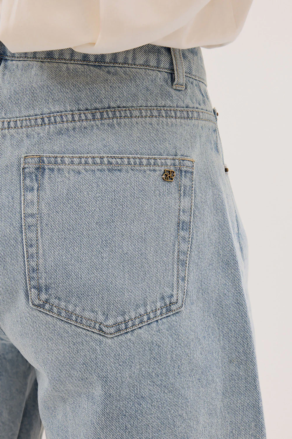 MARLEY LIGHT RINSE DENIM SHORT - Gamepaces