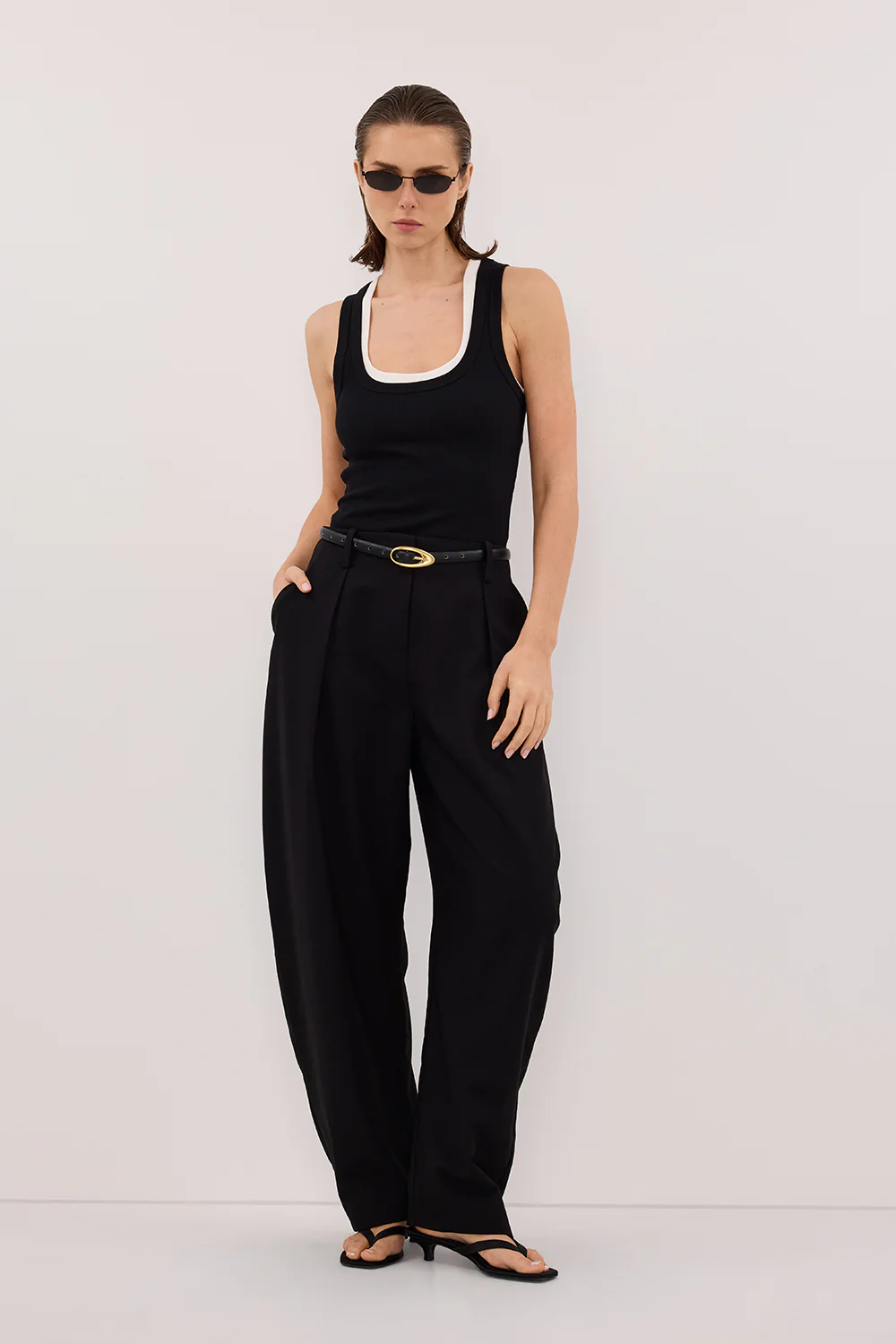 ROMY BLACK BARREL LEG TAILORED PANT - Gamepaces