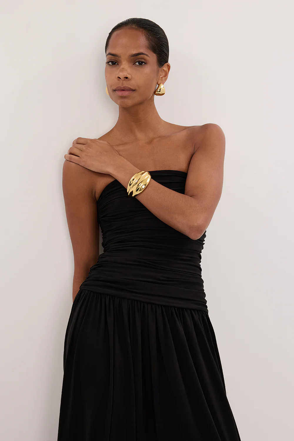 SHARI BLACK STRAPLESS BANDEAU MIDI DRESS - Gamepaces