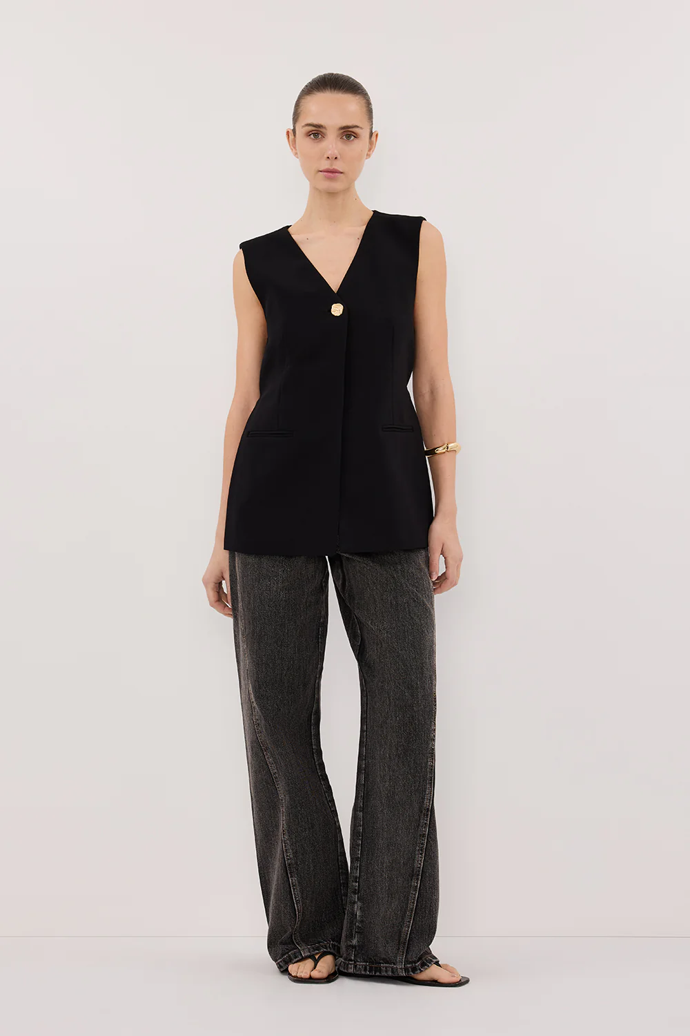 SONNY BLACK TAILORED VEST - Gamepaces