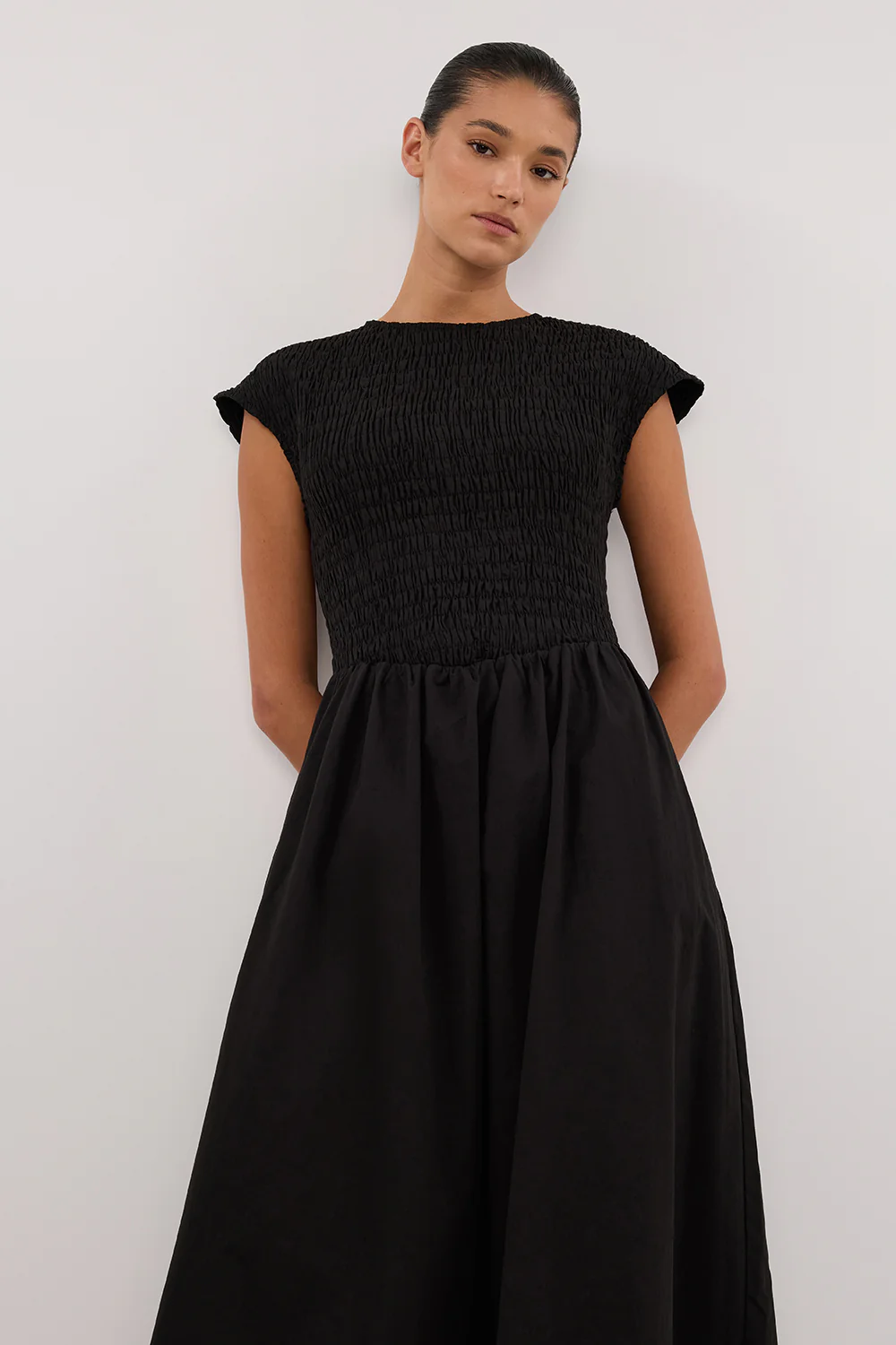 ROMA BLACK CAP SLEEVE MIDI DRESS - Gamepaces