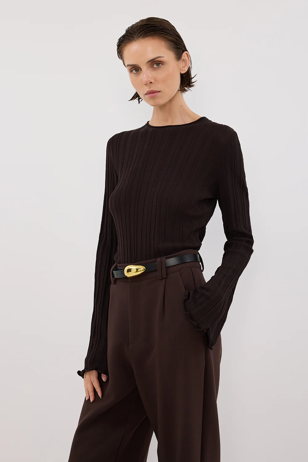 SYLVIA BITTER CHOC CREW KNIT TOP - Gamepaces
